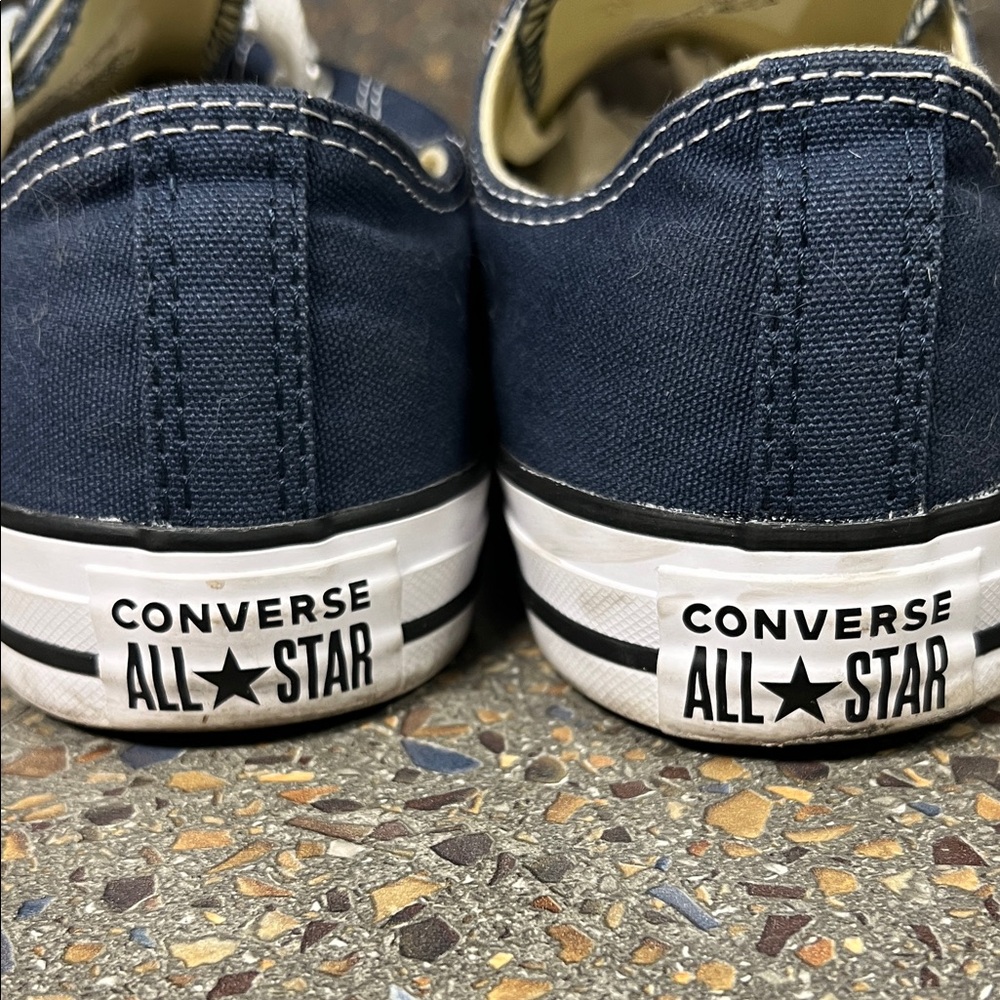 Converse Chuck Taylor Low Tops - Picture 4 of 4